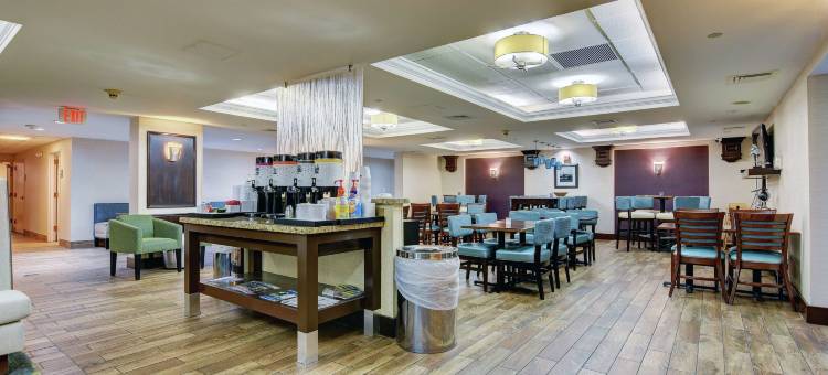 普茨茅斯中心欢朋酒店(Hampton Inn Portsmouth Central)图片