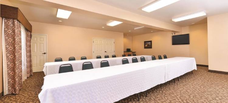 卡利斯佩尔/冰川公园西贝斯特韦斯特优质套房酒店(Best Western Plus Kalispell/Glacier Park West Hotel  Suites)图片