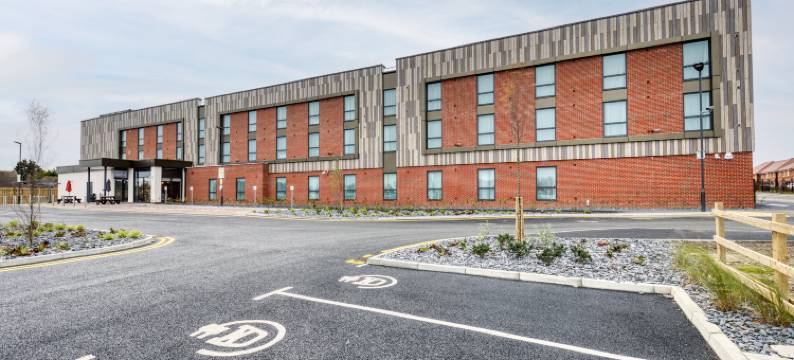 法弗舍姆普瑞米尔酒店(Premier Inn Faversham)图片