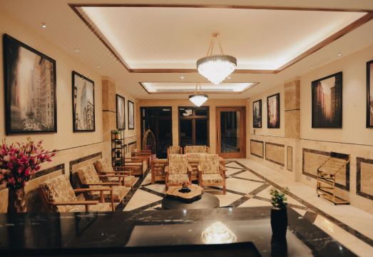 Clarks Inn Express, Dehradun Hotel Overview