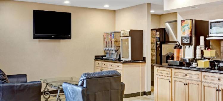 亚特兰大绍斯莱克莫罗戴斯温德姆酒店(Days Inn by Wyndham Atlanta/Southlake/Morrow)图片