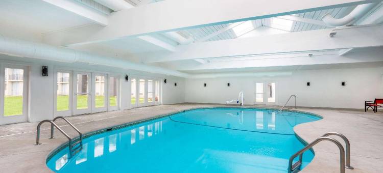 温德姆华美达哈特福德北/布拉德利机场(Ramada by Wyndham Hartford North / Bradley Airport)图片