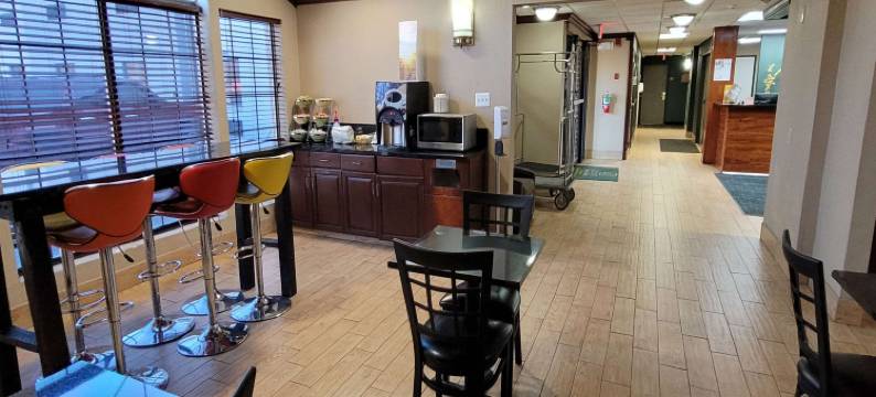 哥伦比亚I-70凯艺套房酒店(Quality Inn & Suites Columbia)图片