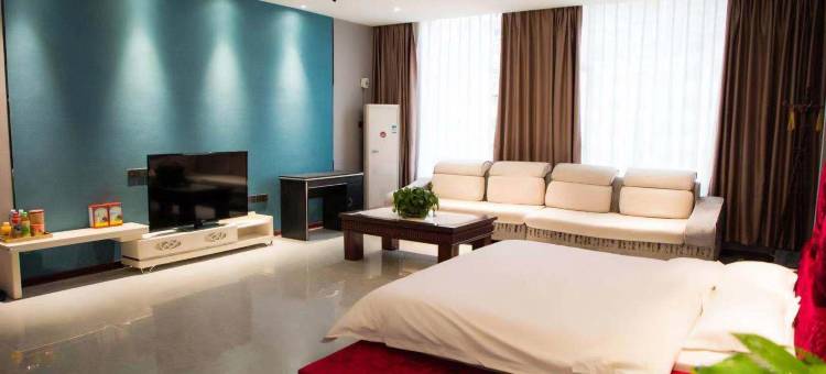 卢氏维多利亚假日酒店图片