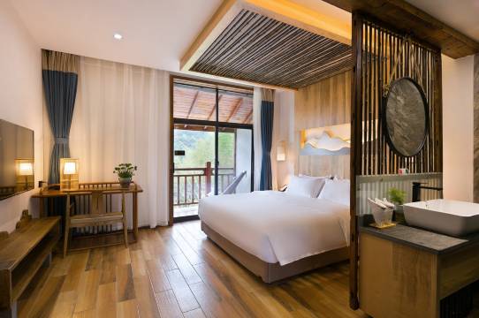 唯山居野奢精品民宿