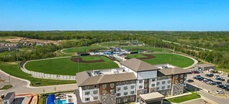 北堪萨斯城假日酒店 - 帕克维尔(Holiday Inn Express KANSAS CITY NORTH – PARKVILLE by IHG)图片