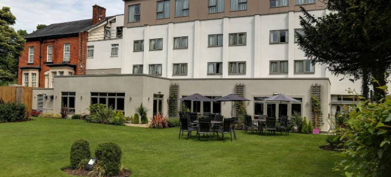 普莱斯威姆斯洛松林贝斯特韦斯特优质酒店(Plus Pinewood on Wilmslow Hotel Cheshire)图片