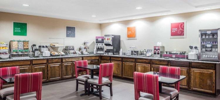 莫伯利舒适套房酒店(Comfort Inn & Suites Moberly)图片