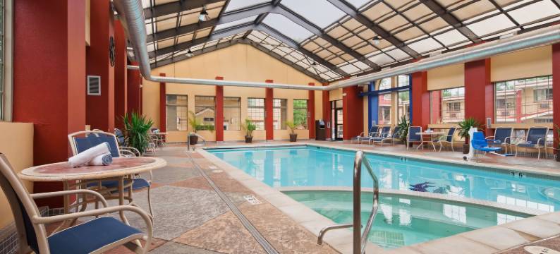 大学贝斯特韦斯特酒店(Best Western University Inn)图片