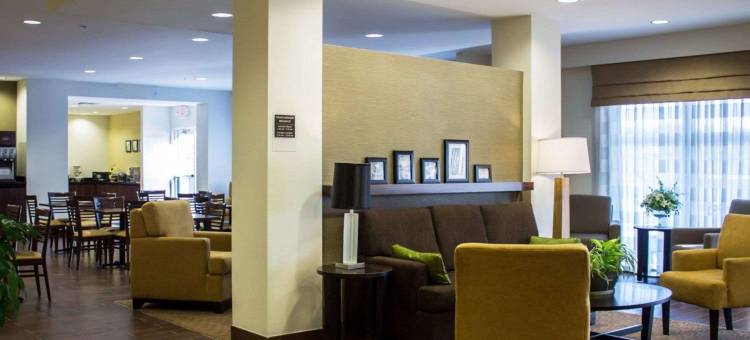 舒眠套房酒店芒兹维尔 - 惠灵(Sleep Inn & Suites Moundsville - Wheeling)图片