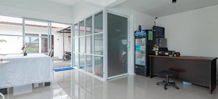 帕朗卡拉亚瑜伽都市景观酒店(Urbanview Hotel Yoga Palangkaraya by RedDoorz)图片