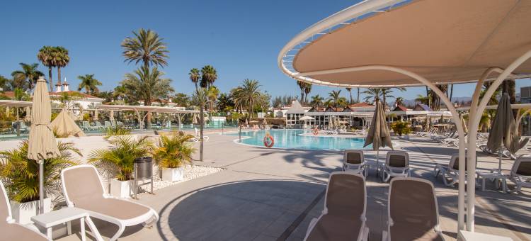 杜纳戈夫 LIVVO 套房酒店(Hotel LIVVO Dunagolf Suites)图片