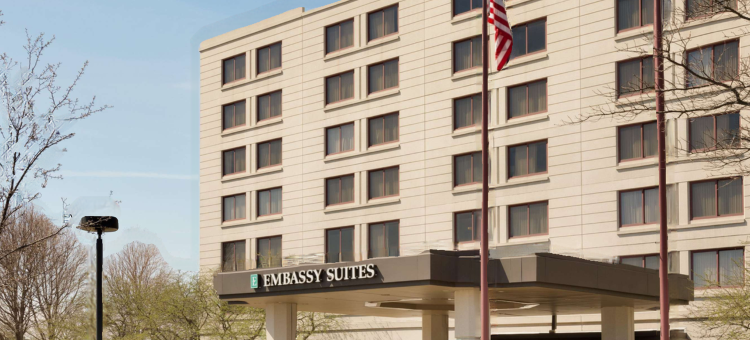 芝加哥北岸迪尔菲尔德希尔顿安泊套房酒店(Embassy Suites by Hilton Chicago North Shore Deerfield)图片