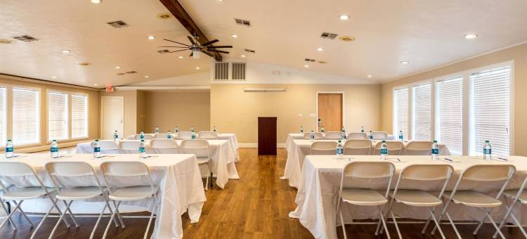 布赖恩大学城6号汽车旅馆(Motel 6 Bryan, TX - College Station)图片