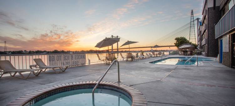 三叶草岛屿旅馆(Clover Island Inn)图片