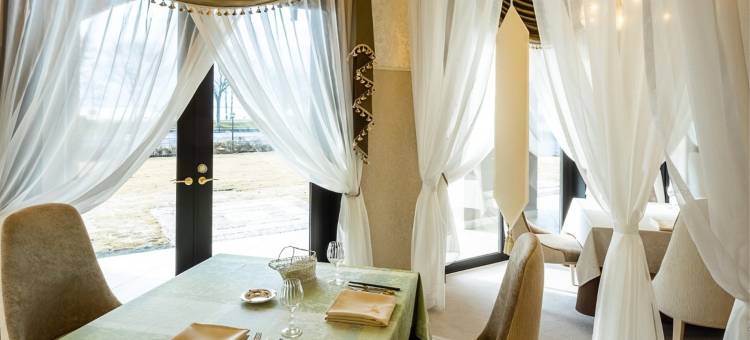 上诹访温泉 伫立在诹访湖畔的历史悠久的旅馆 片仓诹访湖酒店(Katakura Silk Hotel)图片