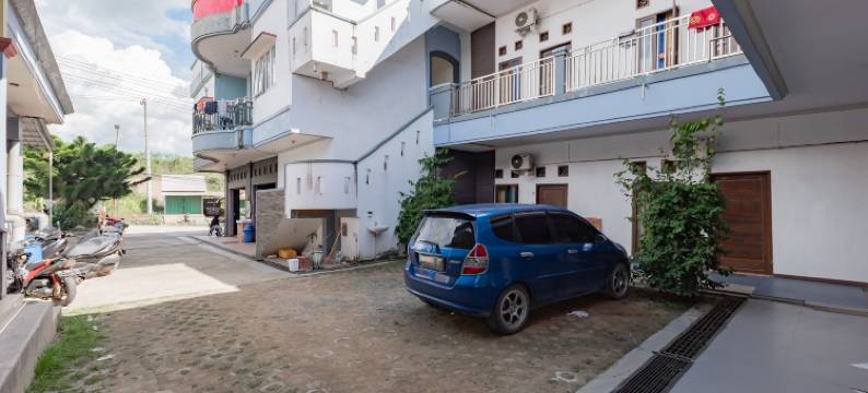 红多兹酒店-近三马林达GOR森帕加(RedDoorz Near Gor Sempaja Samarinda)图片