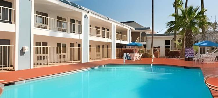 Travelodge by Wyndham Bakersfield图片