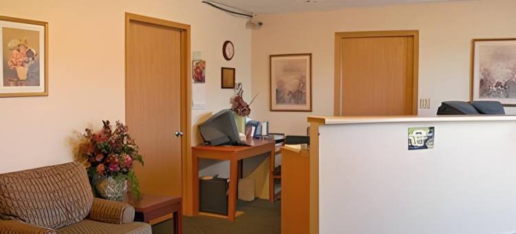 克劳福兹维尔骑士酒店(Knights Inn Crawfordsville)图片