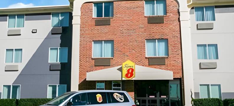 贝德福德DFW机场西速8酒店(Super 8 by Wyndham Bedford DFW Airport West)图片