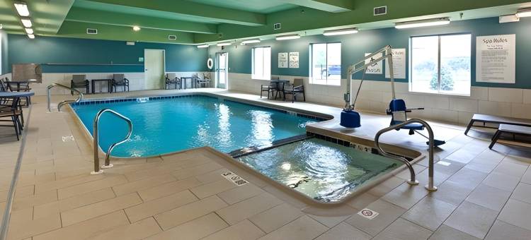 大本德智选假日酒店(Holiday Inn Express & Suites Great Bend by IHG)图片