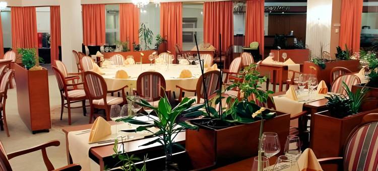 格瓦娜酒店(SkyHotelGwarna)图片