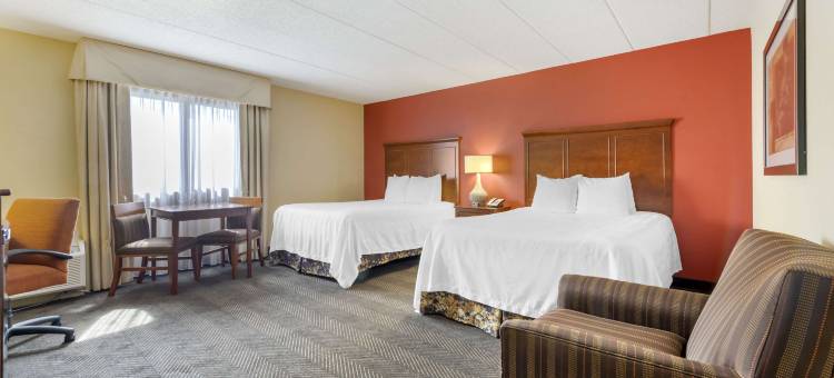 北圣保罗秀尔维贝斯特韦斯特优质酒店(Best Western Plus St. Paul North/Shoreview)图片