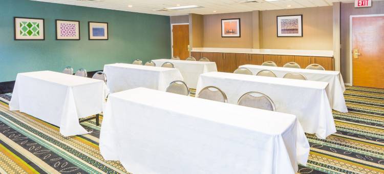 Holiday Inn Express 普利茅斯(Holiday Inn Express Plymouth)图片