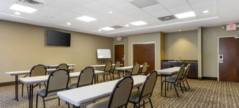 波特舒适套房酒店 - 近印第安纳沙丘(Comfort Inn & Suites Porter Near Indiana Dunes)图片