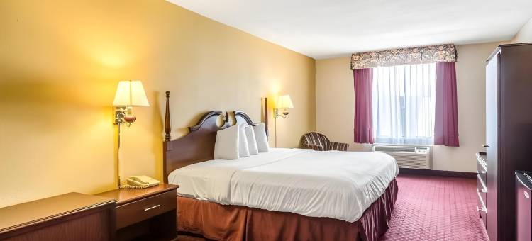 伊克诺套房酒店(Econo Lodge Inn & Suites)图片