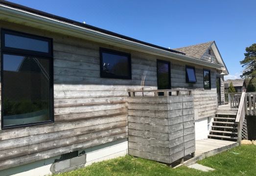 Modern home in Ditch Plains, 4-min-walk from the beachHotel Overview