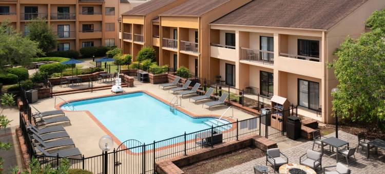 伯明翰胡佛万怡酒店(Courtyard Birmingham Hoover)图片