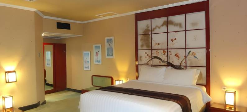 玛琅丽晶花园酒店(Regent's Park Hotel at Kayutangan Malang)图片