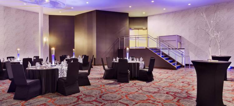 多伦多机场西希尔顿逸林酒店(DoubleTree by Hilton Hotel Toronto Airport West)图片