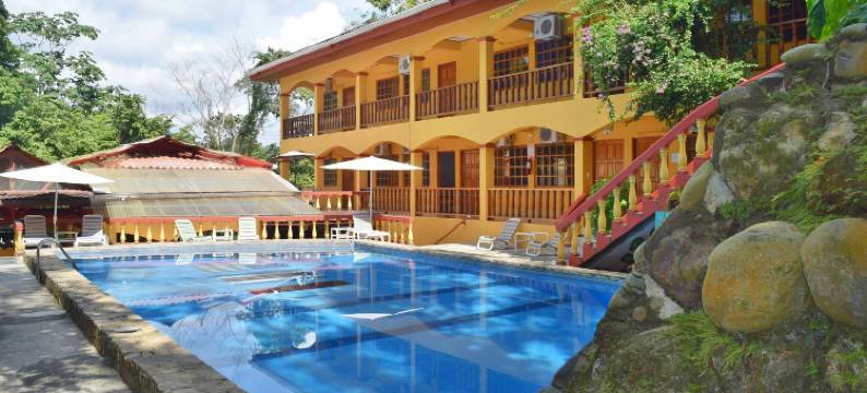 三旗酒店(Hotel Tres Banderas)图片