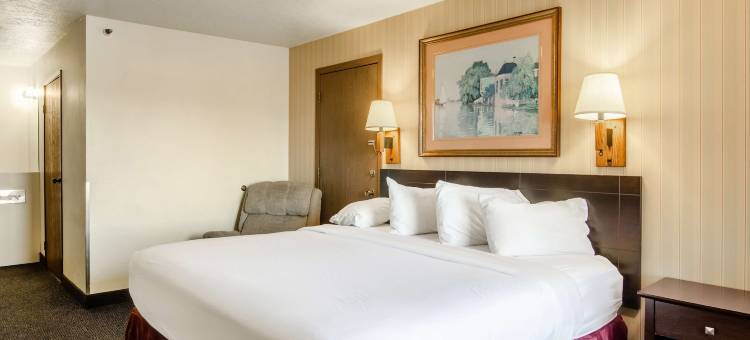 柯林斯堡东I-25美洲最佳价值套房酒店(Americas Best Value Inn and Suites Fort Collins East I-25)图片