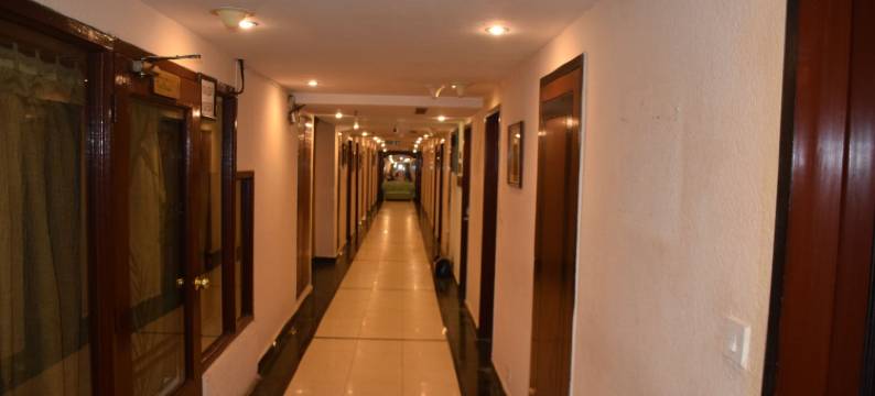 金帕克酒店(Golden Parkk Hotel)图片