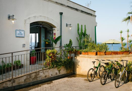 Giuggiulena Hotel Overview