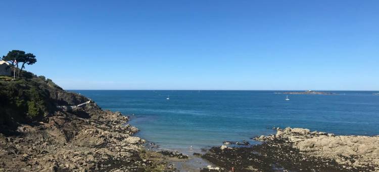 圣布里厄战神广场酒店(Contact Hôtel du Champ de Mars de Saint-Brieuc)图片