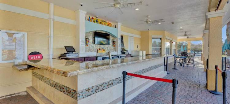 Upstay: Stunning 3BR Condo w Scenic Views & Patio图片