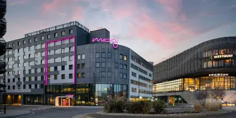 南安普敦 Moxy 酒店