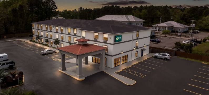 比洛克西 - 海洋泉品质酒店及套房(Quality Inn & Suites Biloxi - Ocean Springs)图片