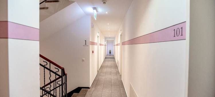 米拉拉戈洛卡尔诺简单客房(Miralago Locarno Easy Rooms)图片