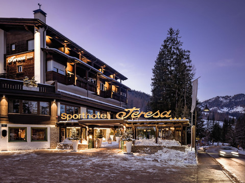 特里萨运动酒店