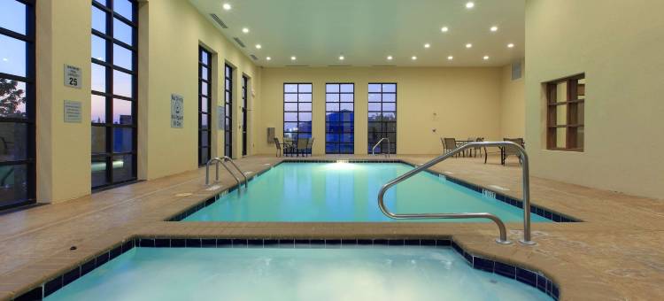 孟菲斯沃尔夫切斯拉昆塔温德姆套房酒店(La Quinta Inn & Suites by Wyndham Memphis Wolfchase)图片