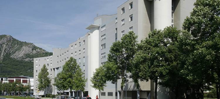 塞祖尔阿菲尔格勒诺布尔马里库里酒店(Séjours & Affaires Grenoble Marie Curie)图片