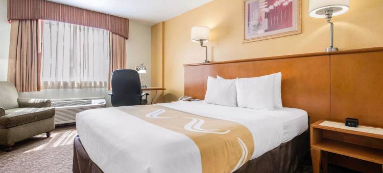 主题公园附近凯艺套房酒店(Quality Inn & Suites Near the Theme Parks)图片