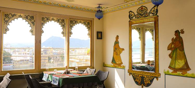 梅瓦尔哈维利传统酒店(Hotel Mewar Haveli - at Lake Pichola)图片