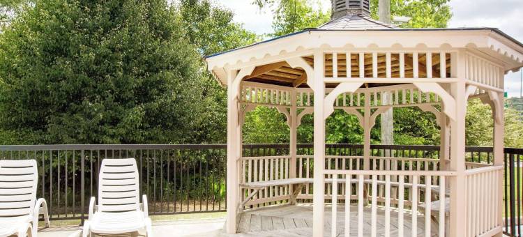 佩勒姆华美达酒店(Ramada by Wyndham Pelham)图片