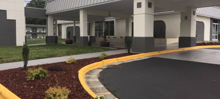 大学区凯艺套房酒店(Quality Inn & Suites University Area)图片